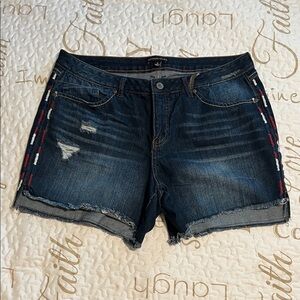 Signature Studio Dark Blue Distressed Jean Shorts Womens Sz 12